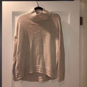 Old navy cream turtleneck sweater